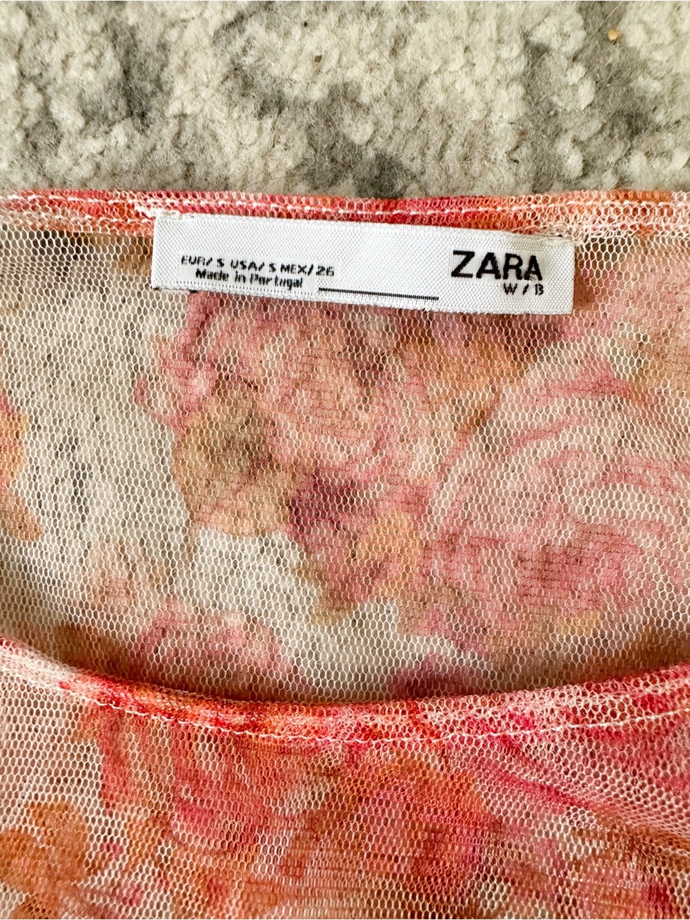 ⭐️3/$30⭐️ (bundle deal) ZARA Sheer Floral Mesh Top - Picture 4 of 8